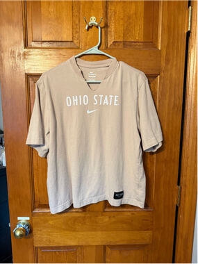 Women's Nike Ohio State Campus Collection Tee Size M